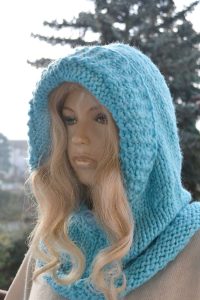 Kaptur z golfem, hooded cowl w kolorze turkusowym