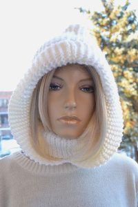 kaptur z golfem, hooded cowl w kolorze ecru