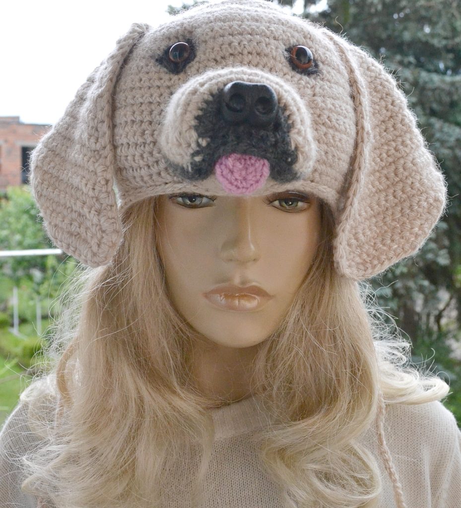 Czapka uszatka pies golden retriever