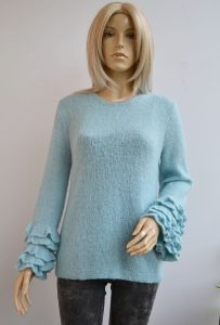 Miętowy pulower / sweter z falbankami