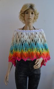 Poncho / narzutka tęczowy liść